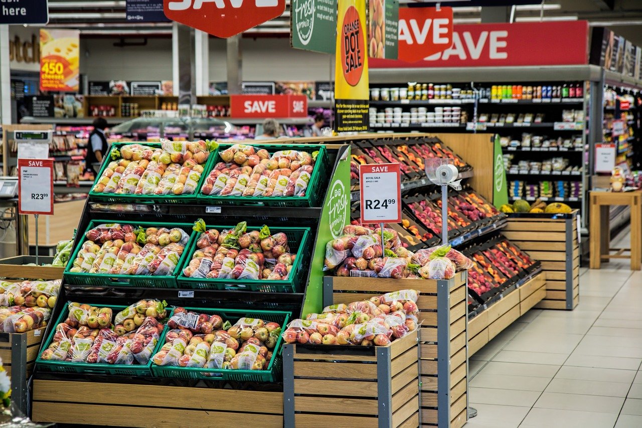 Imagem de carrinho em supermercado